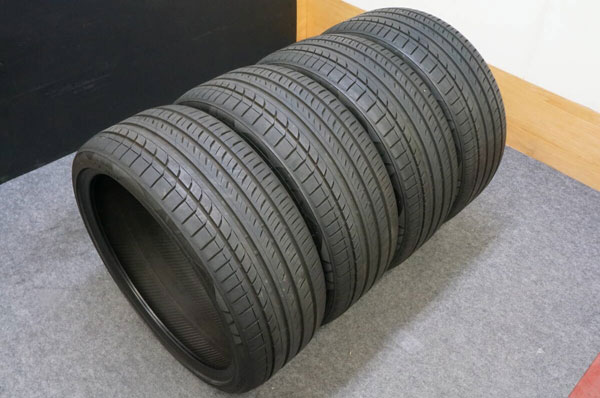 TOYO TIREのタイヤ