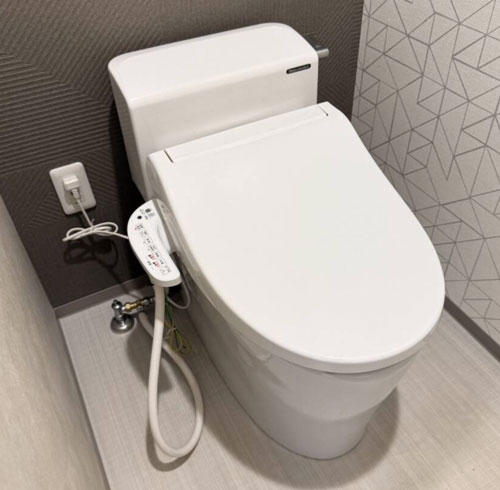 タカラスタンダードの温水洗浄便座