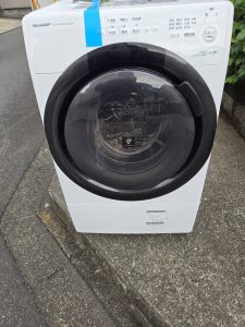 買取商品 シャープのドラム式電気洗濯乾燥機ES-S7H-WL