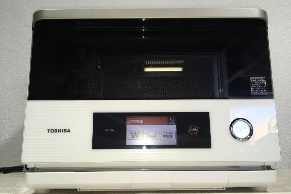 2017年製　東芝(TOSHIBA) 石窯ドーム ER-PD200 過熱水蒸気オーブンレンジ
