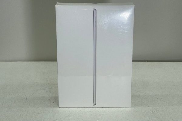 Apple iPad 第9世代 MK2P3J/A Wifiモデル 256GB