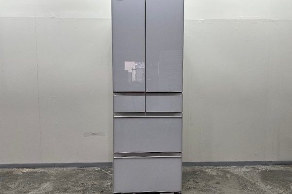 日立 ノンフロン冷凍冷蔵庫 R-HW52N 520L/108kg 2020年製