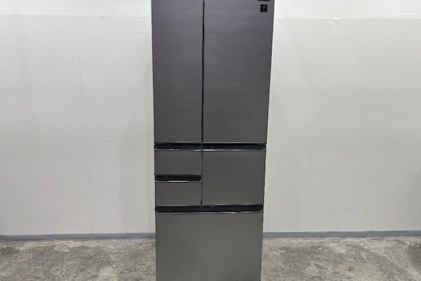 買取例：SHARP ノンフロン冷凍冷蔵庫 買取価格：66,000円