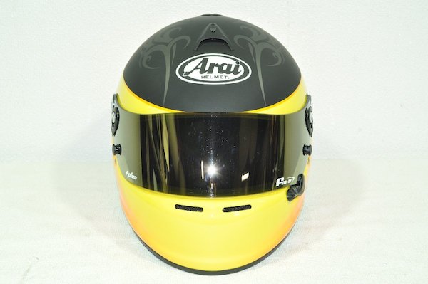 Arai 4輪用ヘルメット GP-6S サイズ61-62㎝ 外箱・収納袋付き 2015年製