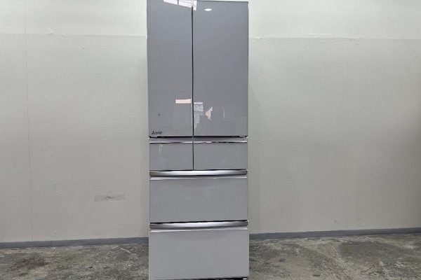 三菱 ノンフロン冷凍冷蔵庫 MR-WX52F-W 517L/116kg 2021年製