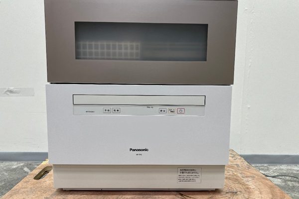 Panasonic 電気食器洗い乾燥機 NP-TH2-N 2019年製