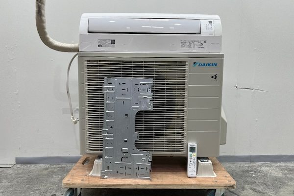 ダイキン ルームエアコン室内機室外機セット R40YEP/F40YTEP-W 14畳用 2021年製