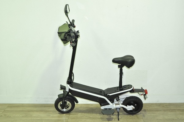 アントレックス 電動バイク SCOOTER E1 走行距離110キロ