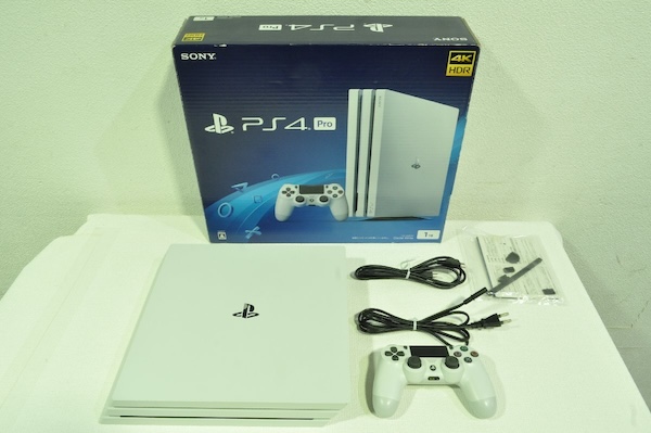 SONY PS4Pro CUH-72001Tコントローラー付属