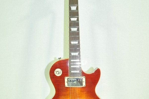 Epiphone エレキギター Les Paulモデル Serial No.E99070023