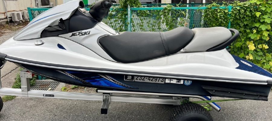 Kawasaki 3人乗り ジェットスキー STX15F アワー59時間 船検令和8年5月29日迄