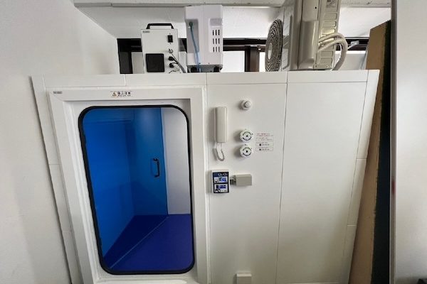 タイムワールド 全自動型酸素カプセル O2ボックス TB-22395-D 解体済み