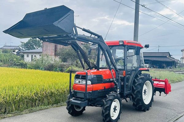 クボタ（kubota）トラクター GL400 40馬力 使用時間932時間 フロントローダー・エアコンキャビン付き