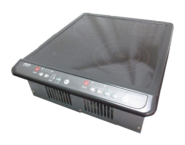 三化工業製ビルトインIHクッキングヒーター