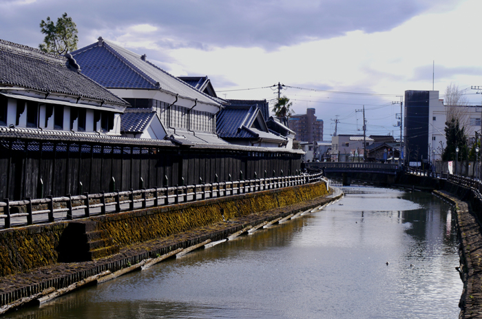 栃木市 巴波川沿いの蔵造りの街並み